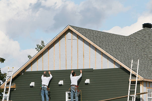 Professional Siding Installation technician working in Lillington, NC